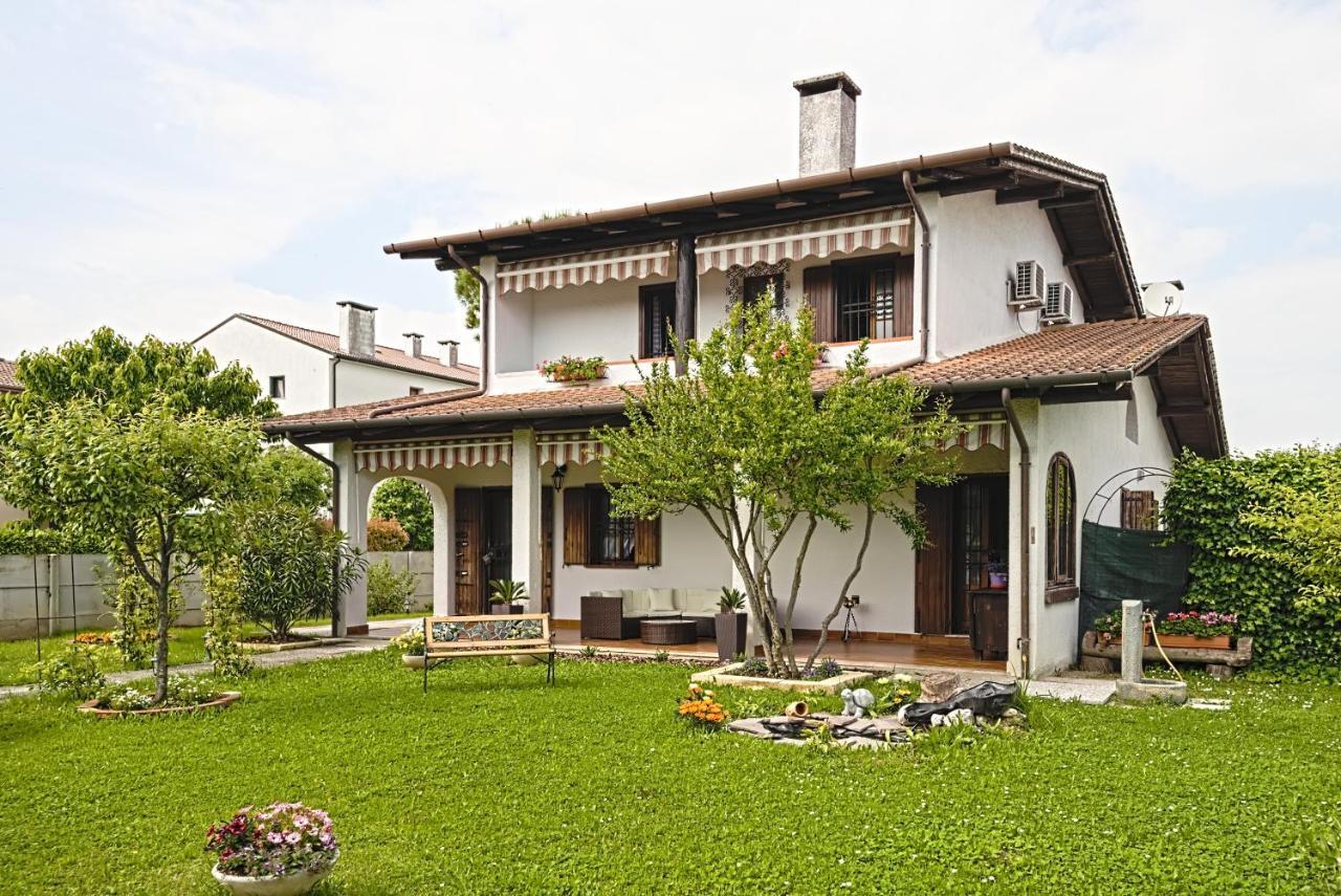 Vecchia Favola House Vila Quarto dʼAltino Exterior foto