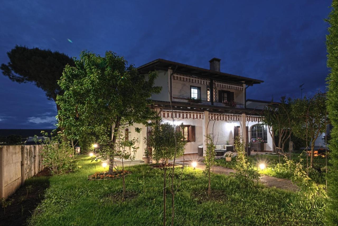 Vecchia Favola House Vila Quarto dʼAltino Exterior foto